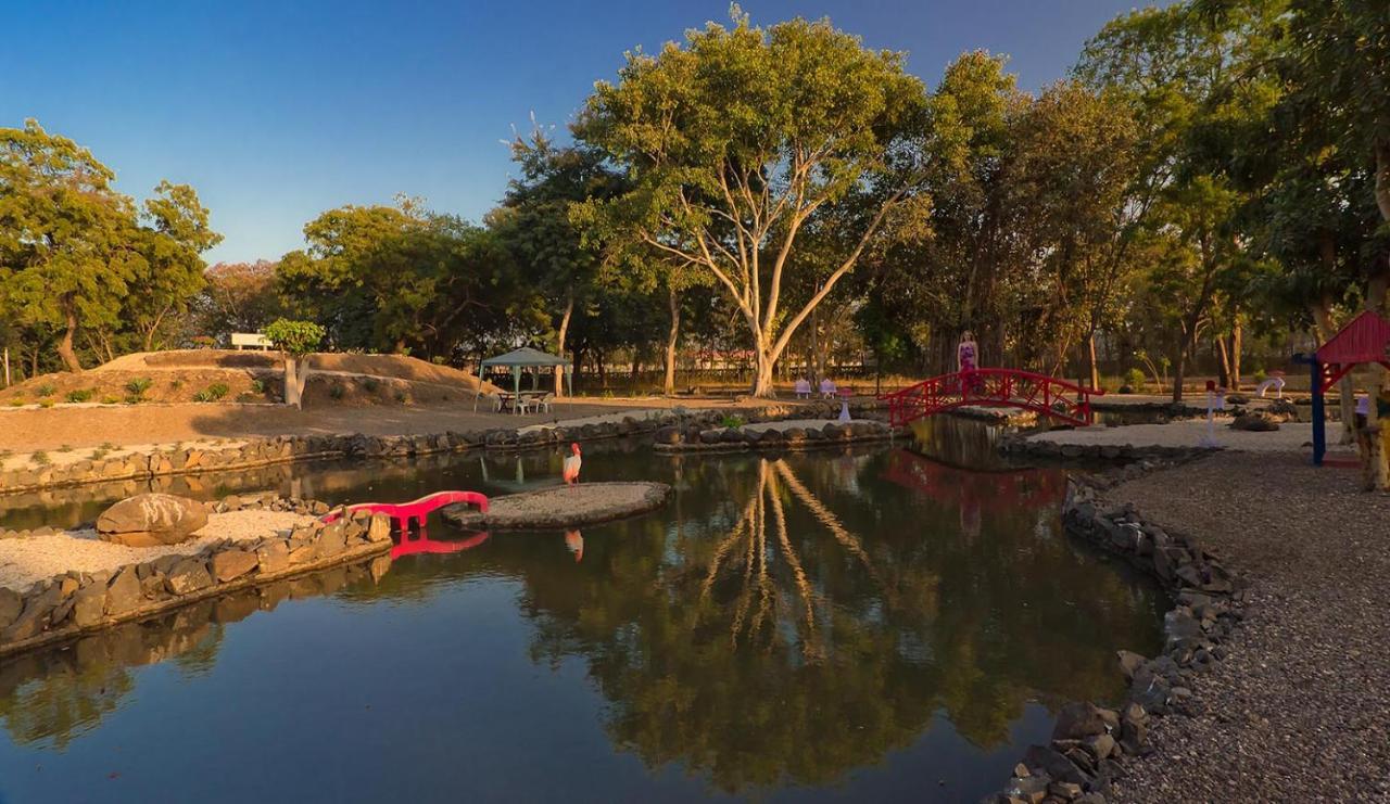 Gondal Orchard Palace מראה חיצוני תמונה